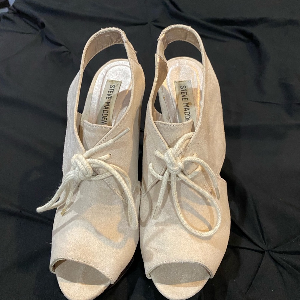Pair of shoes